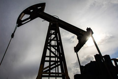 Цены на нефть снизились более чем на 2%