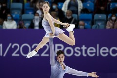 Мишина и Галлямов победили в парном катании на Гран-при в Сочи