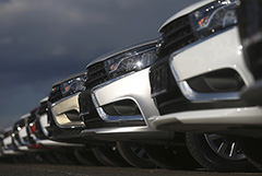 "АвтоВАЗ" не будет обязывать дилеров к продаже машин с навязыванием допуслуг