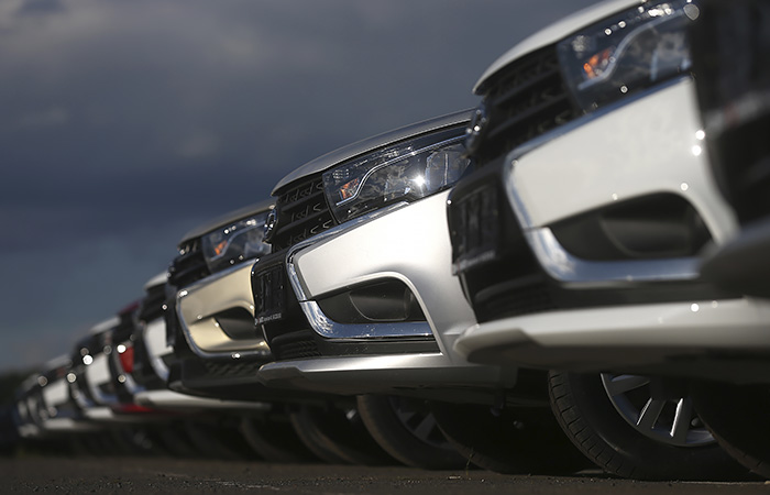 "АвтоВАЗ" не будет обязывать дилеров к продаже машин с навязыванием допуслуг