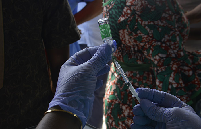 В Нигерии выявили штамм COVID-19 "омикрон" в образце, взятом еще в октябре