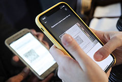 Дума ввела QR-коды для прохода в здания палаты