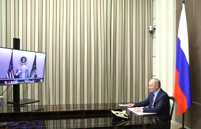 Преобладающее место в разговоре Путина и Байдена занял внутриукраинский кризис