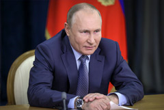 Путин счел преждевременными страхи из-за "омикрона"