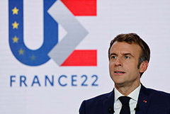 Макрон анонсировал контакты с Путиным и Зеленским на следующей неделе