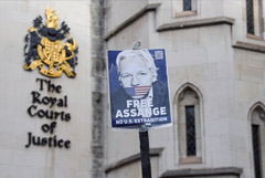 Высокий суд Лондона отменил запрет на экстрадицию Ассанжа в США