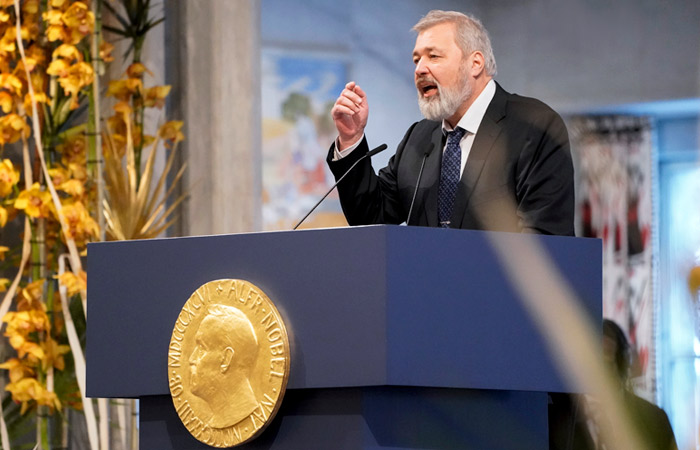 Муратов сравнил отъезд журналистов и правозащитников из России с "философским пароходом"