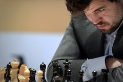 Карлсен защитил титул чемпиона мира по шахматам, победив Непомнящего