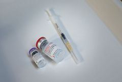 Япония выбрала вакцины против COVID-19 для бустерных прививок