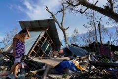 Число жертв тайфуна "Рай" на Филиппинах возросло до 375 человек