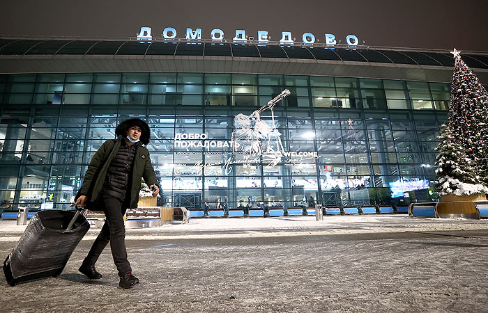 Более 60 рейсов задержаны и отменены в аэропортах Москвы из-за непогоды