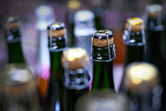 "Теневые" онлайн-продажи алкоголя в РФ выросли до 2,75 млрд руб.