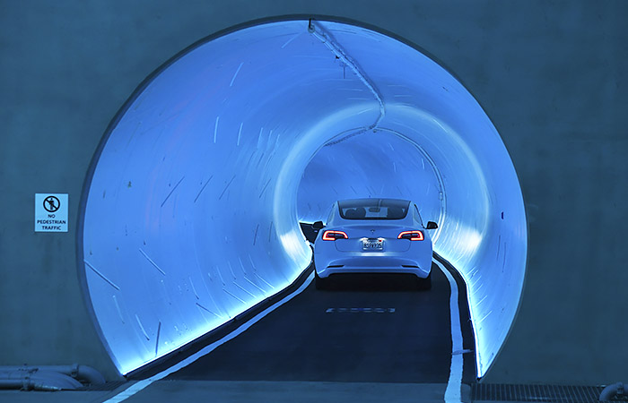 Маск продал еще около миллиона акций Tesla