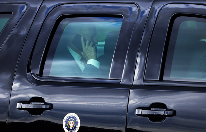 Байден намерен поговорить с Путиным в четверг