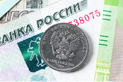 Рубль в среду утром незначительно изменился к доллару и евро