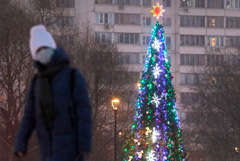 Суточная заболеваемость COVID-19 в Москве выросла почти на 50%