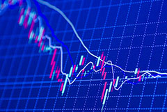 Рынок акций РФ завершил пятницу и неделю падением под давлением внешнего негатива