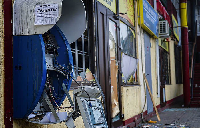 Для россиян в зонах ЧП могут разрешить звонки на родину без роуминга