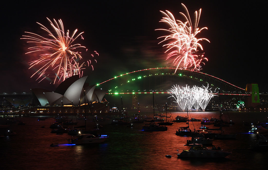 Фейерверк в честь Нового года в Сиднее (Австралия)