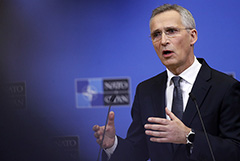 Столтенберг сообщил о сложных переговорах НАТО с Россией