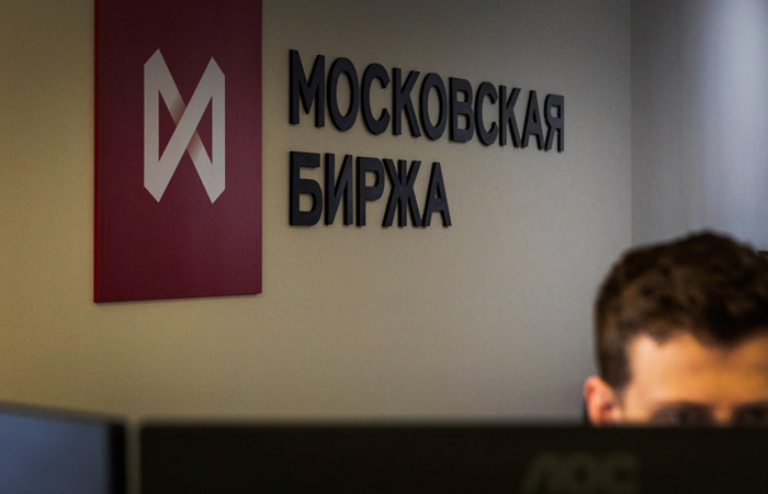 Обвал рынка акций РФ в четверг стал рекордным с марта 2020 года