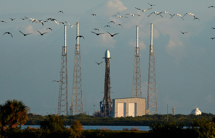 Ракета SpaceX стартовала на орбиту со 105 спутниками