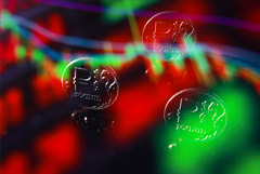 Рубль и акции отреагировали снижением на заявления замглавы МИД РФ