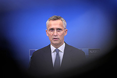 Столтенберг гарантировал Швеции и Финляндии быстрое вступление в НАТО