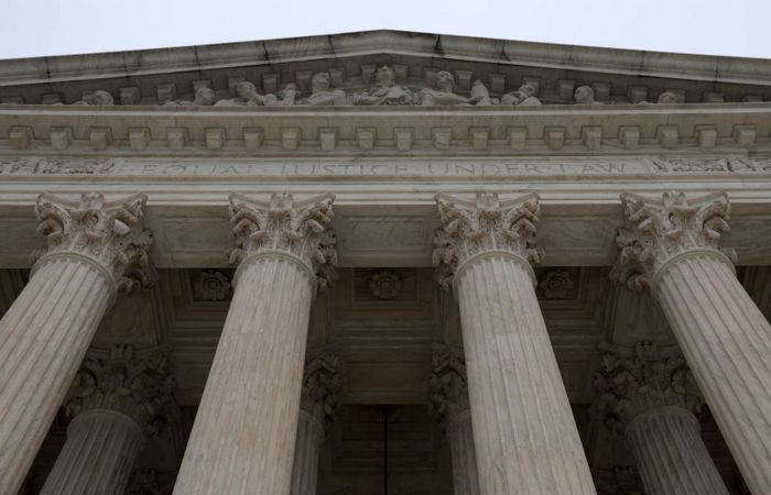 Верховный суд США блокировал указ Байдена об обязательных прививках в крупных компаниях