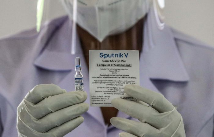 Австралия разрешила въезд в страну привитым российским "Спутником V"