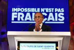 Кандидату в президенты Франции Земмуру назначили штраф за расистские высказывания