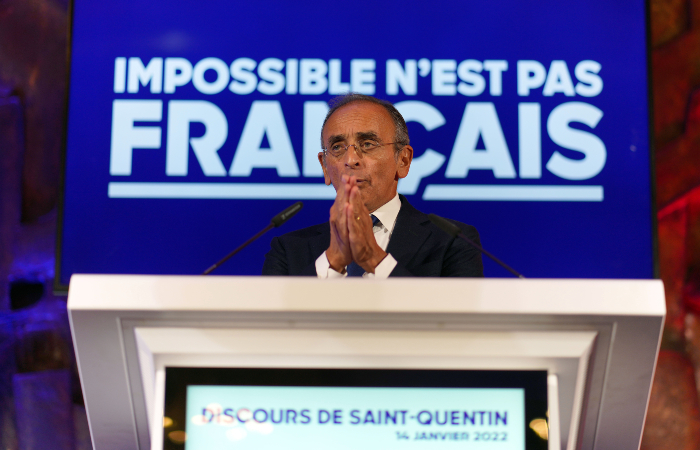 Кандидату в президенты Франции Земмуру назначили штраф за расистские высказывания