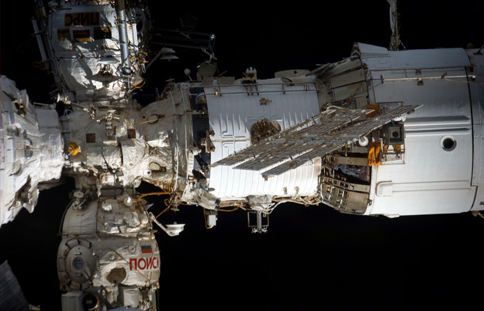 В НАСА заявили, что отсек модуля "Звезда" МКС могут изолировать навсегда