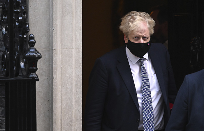 Джонсону пока не грозит вотум недоверия из-за отсутствия необходимого числа обращений