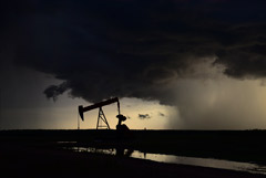 Цены на нефть обновили семилетние рекорды на опасениях по поводу поставок