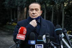 Берлускони решил не бороться за пост президента Италии