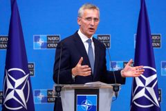 Столтенберг заявил, что НАТО не планирует размещать войска на Украине