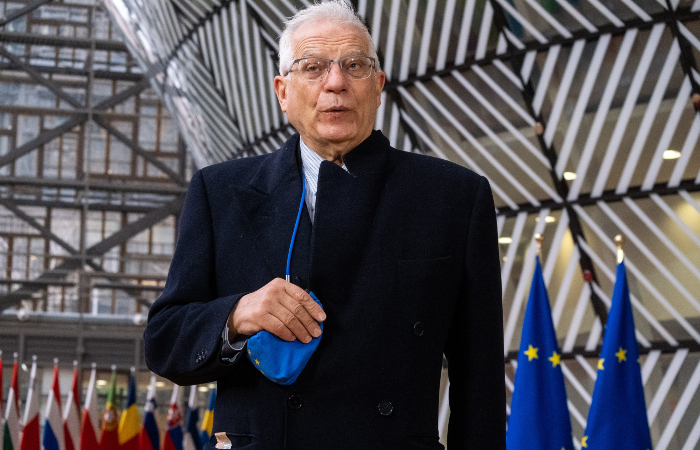 Боррель призвал Россию согласиться на "путь дипломатии" в диалоге с США