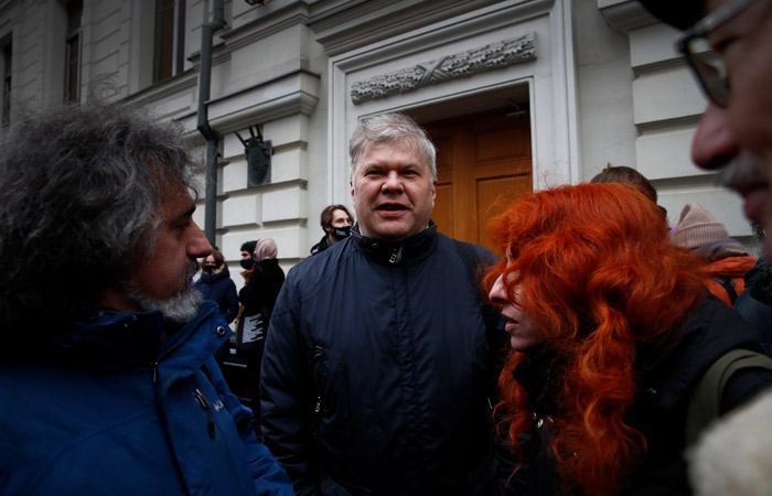 Депутату Мосгордумы Митрохину временно запретили выезд из РФ