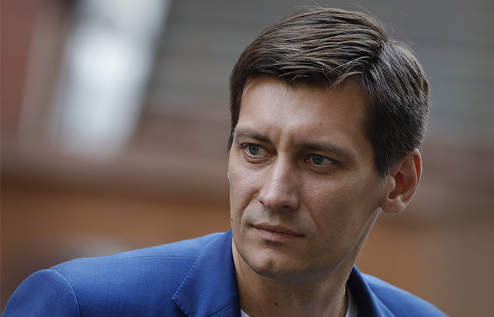 Находящийся в Болгарии оппозиционер Дмитрий Гудков стал невыездным в РФ