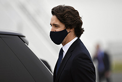 Премьер-министр Канады Трюдо заразился коронавирусом
