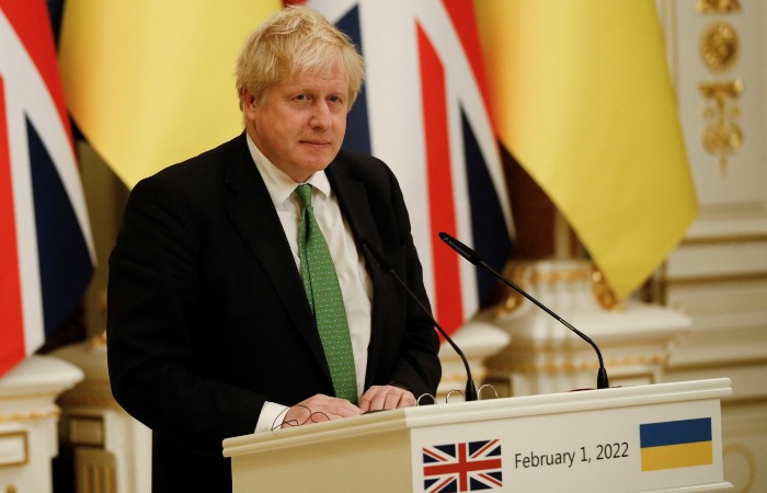 Джонсон отметил, что вторжение на Украину стало бы катастрофой для РФ и мира