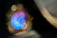 Цена газа в Европе ушла ниже $900/тыс. куб. м на росте украинского транзита