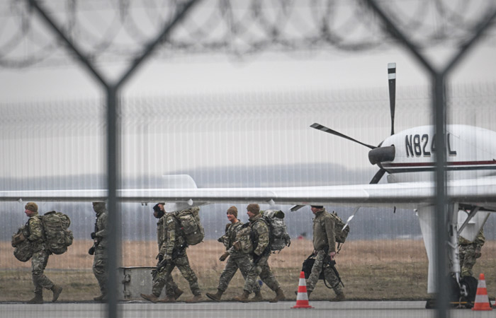 В Польшу прибыла вторая за день группа американских десантников