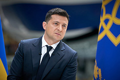 Зеленский отверг вероятность отъезда своей семьи с Украины в данный момент