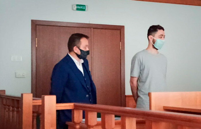 Полиция сократила комику Мирзализаде срок нежелательности пребывания в РФ