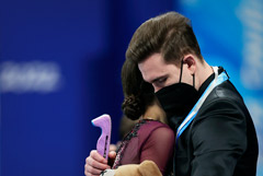 Россияне завоевали по одной золотой и серебряной медали на ОИ в четверг