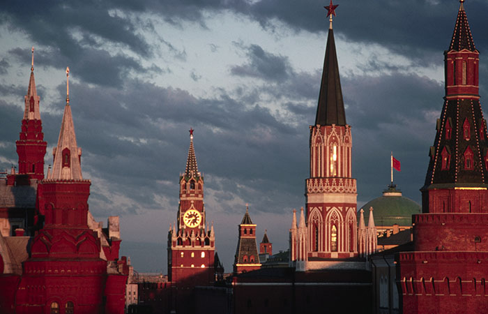 Кремль "принял к сведению" готовность Украины обсуждать нейтральный статус