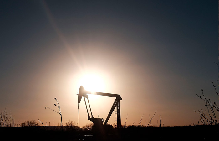 Средняя цена нефти Urals в январе-феврале выросла на 54%