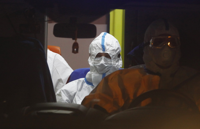 В России за сутки в больницы попали 9 295 пациентов с коронавирусом